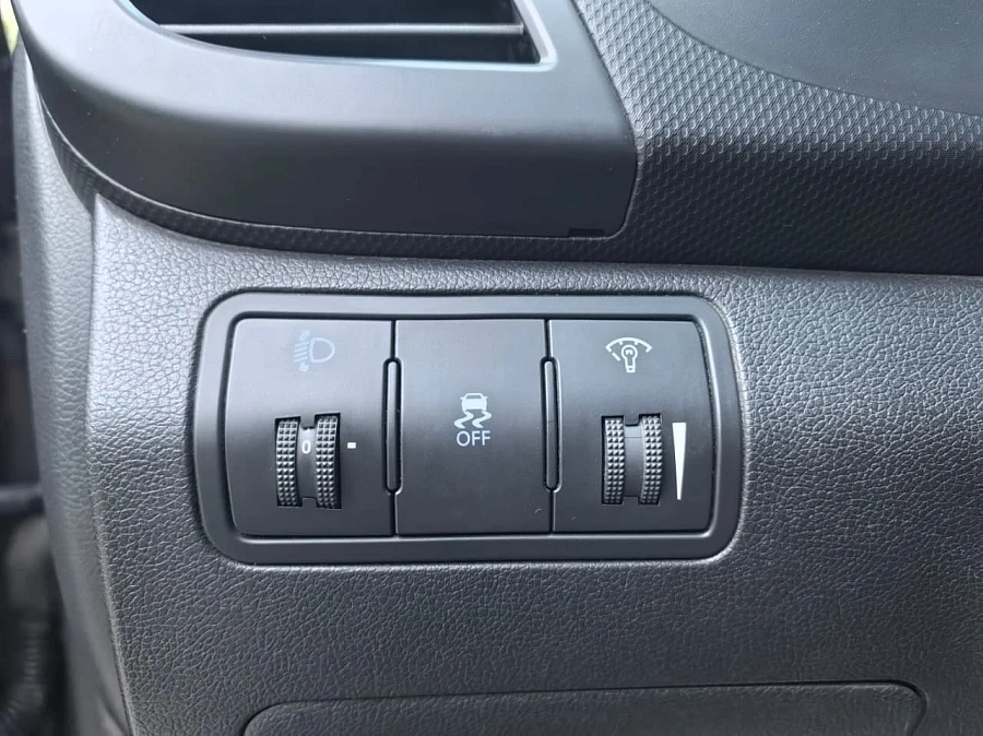 Hyundai Solaris, 2011г., передний привод, механика