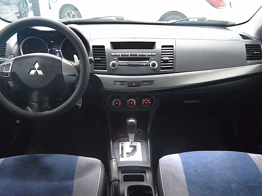 Mitsubishi Lancer, 2012г., передний привод, вариатор
