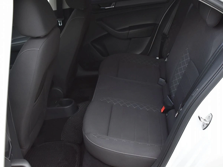 Skoda Rapid, 2021г., передний привод, автомат