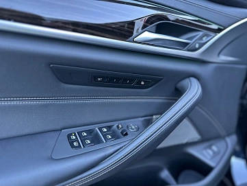 BMW 5 серии, 2020г., передний привод, автомат