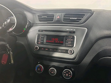 Kia Rio, 2015г, передний привод, механика