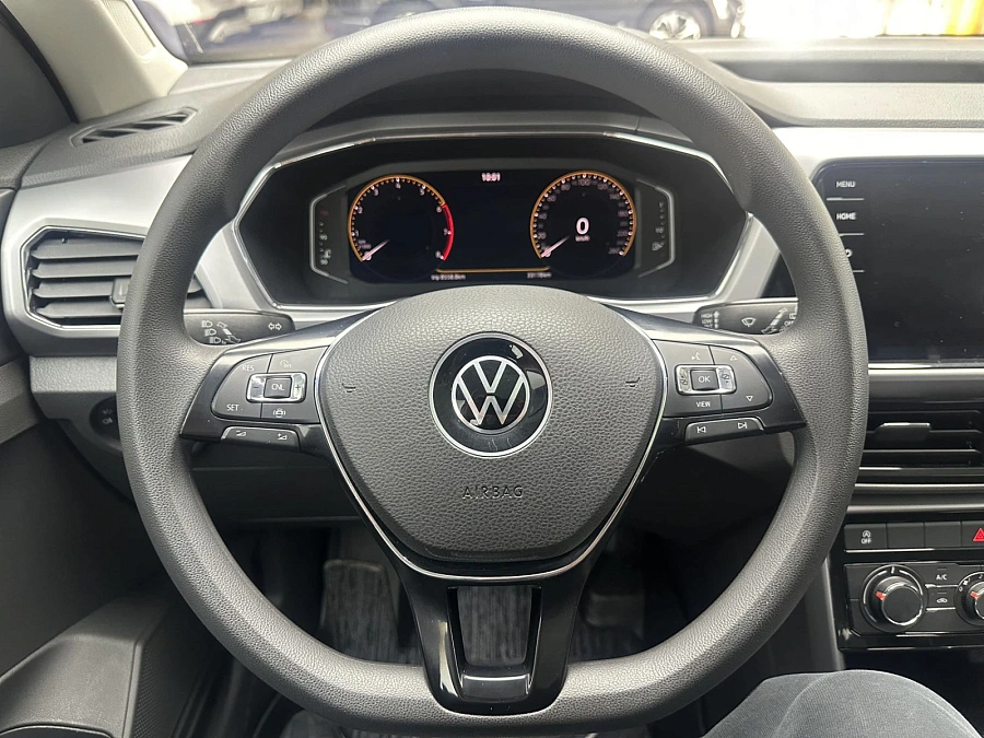 Volkswagen T-Cross, 2022г., передний привод, автомат