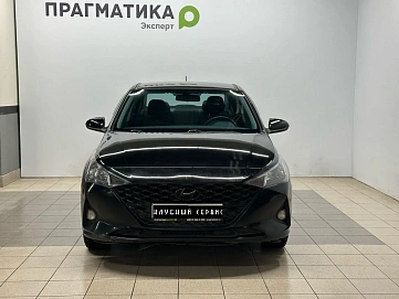 Hyundai Solaris, 2021г, передний привод, автомат