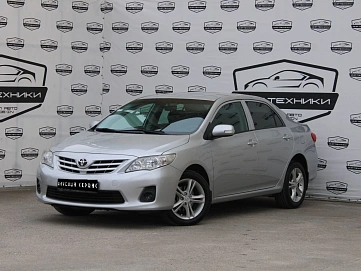 Toyota Corolla, 2012г, передний привод, автомат