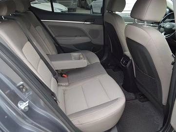 Hyundai Elantra, 2020г, передний привод, механика