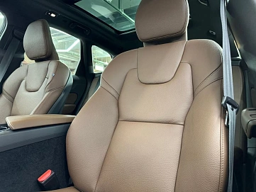 Volvo XC60, 2024г, полный привод, автомат