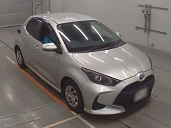 Toyota Yaris, 2021г., передний привод, вариатор