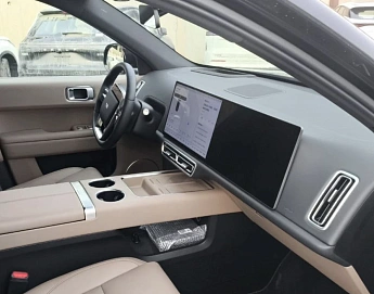 Lixiang L6, 2025г, полный привод, автомат