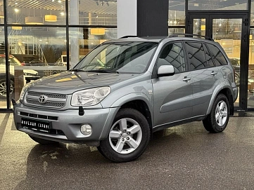 Toyota RAV4, 2004г, передний привод, автомат