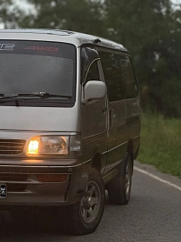 Toyota HiAce, 1994г, полный привод, автомат