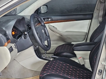 Toyota Avensis, 2006г, передний привод, автомат