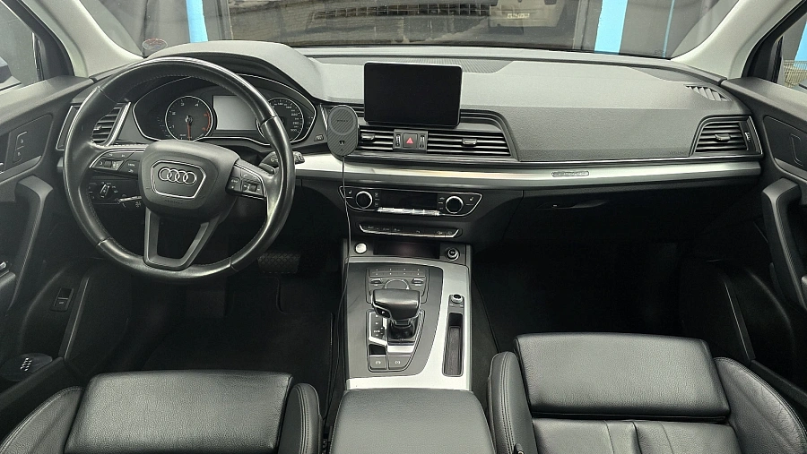 Audi Q5, 2018г., полный привод, робот