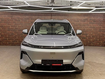 Geely Galaxy Starship 7, 2025г, передний привод, робот