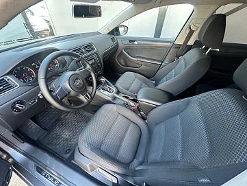 Volkswagen Jetta, 2014г., передний привод, робот