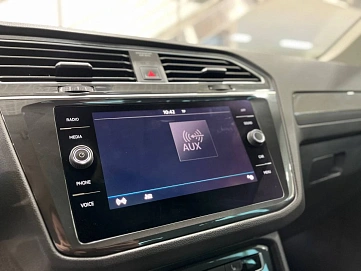 Volkswagen Tiguan, 2018г, передний привод, робот