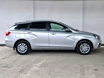 Lada (ВАЗ) Vesta, 2022г, передний привод, механика