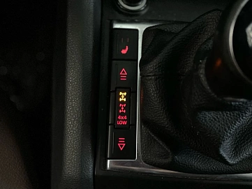 Volkswagen Amarok, 2013г, задний привод, механика