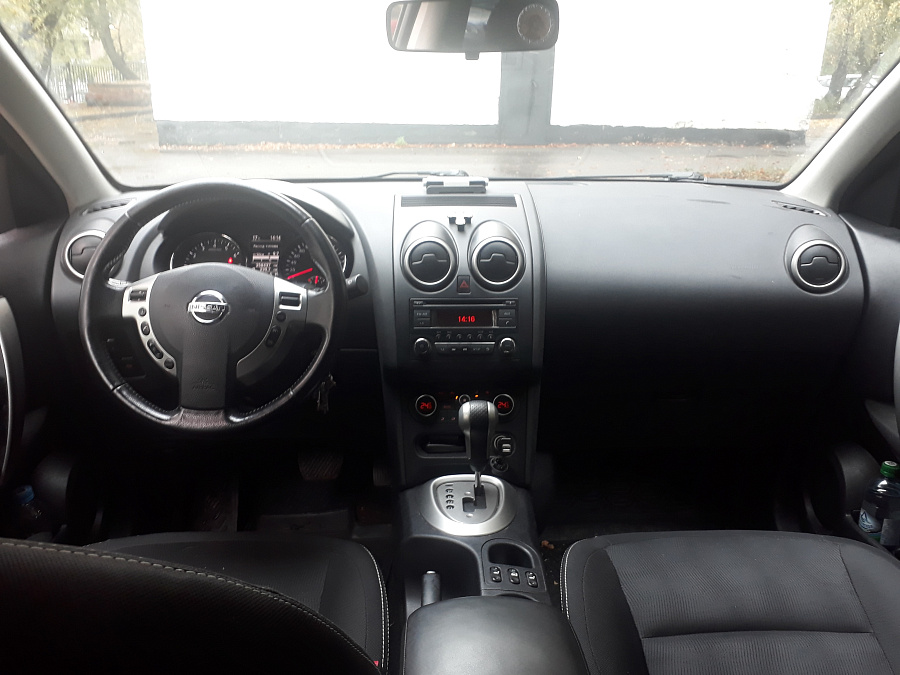 Nissan Qashqai, 2013г., полный привод, вариатор