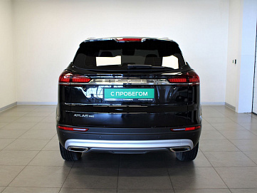 Geely Atlas Pro, 2022г, передний привод, автомат