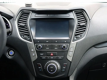 Hyundai Santa Fe, 2018г, полный привод, автомат