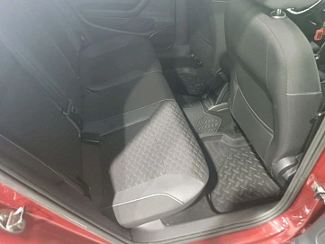 Volkswagen Polo, 2018г., передний привод, механика