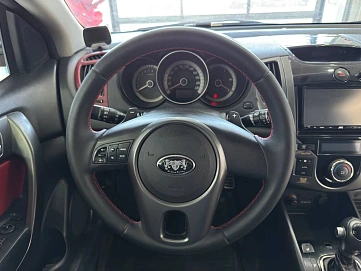 Kia Cerato, 2010г, передний привод, автомат