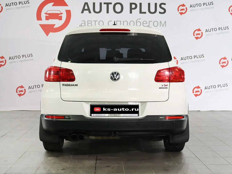 Volkswagen Tiguan, 2011г., полный привод, механика