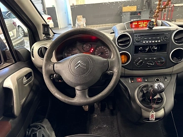 Citroen Berlingo, 2012г, передний привод, механика
