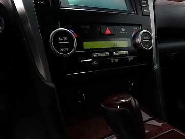 Toyota Camry, 2014г, передний привод, автомат