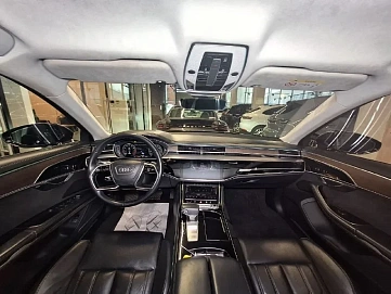 Audi A8, 2019г, полный привод, автомат