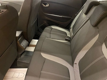 Renault Kaptur, 2022г, передний привод, вариатор