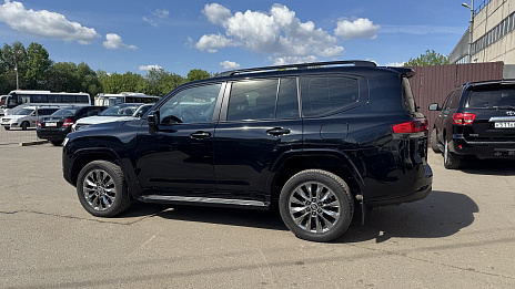 Toyota Land Cruiser, 2021г, полный привод, автомат
