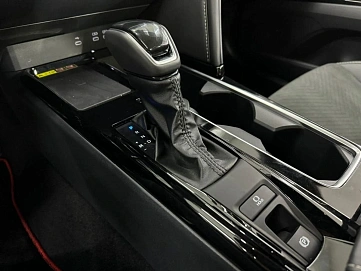 Toyota Camry, 2024г, передний привод, вариатор