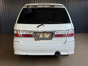 Nissan Presage, 2001г., передний привод, автомат