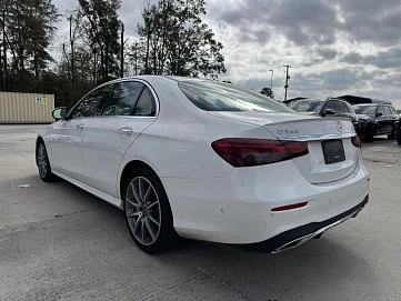 Mercedes-Benz E-Класс, 2022г, задний привод, автомат