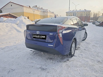 Toyota Prius, 2016г, полный привод, автомат