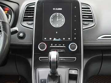 Renault Megane, 2019г, передний привод, робот