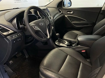 Hyundai Santa Fe, 2014г, передний привод, автомат