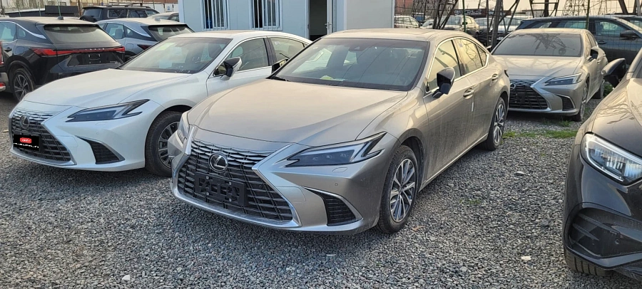 Lexus ES, 2025г., передний привод, вариатор