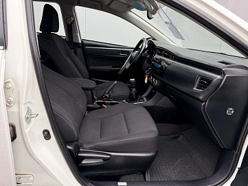 Toyota Corolla, 2013г, передний привод, механика