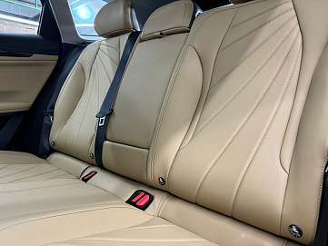 Geely Atlas, 2023г, передний привод, робот