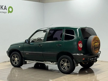Chevrolet Niva, 2004г, полный привод, механика