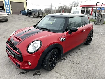 Mini Hatch, 2016г, передний привод, автомат