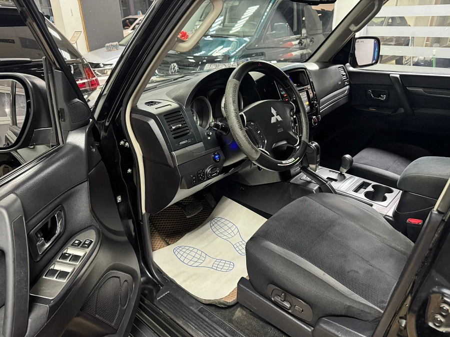 Mitsubishi Pajero, 2008г., полный привод, автомат