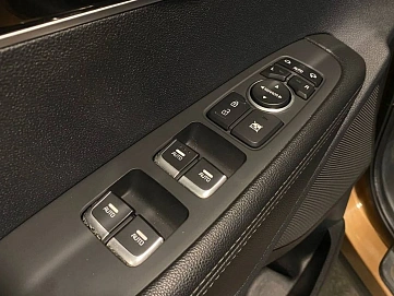 Kia Sorento, 2015г, передний привод, автомат