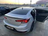 Hyundai Elantra, 2019г., передний привод, автомат