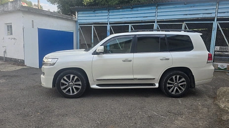 Toyota Land Cruiser, 2016г, полный привод, автомат