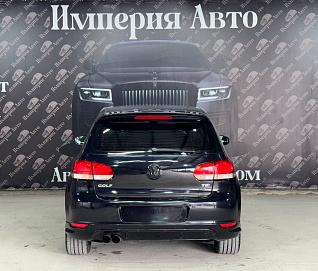 Volkswagen Golf, 2010г, передний привод, робот