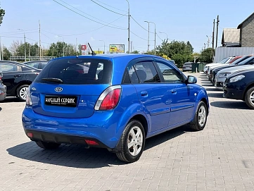 Kia Rio, 2010г, передний привод, автомат