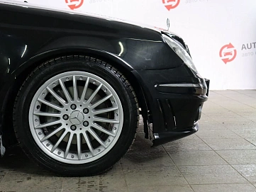 Mercedes-Benz E-Класс, 2002г, задний привод, автомат